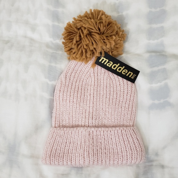 Madden NYC oversized yarn pom beanie (NWT) - Picture 2 of 4